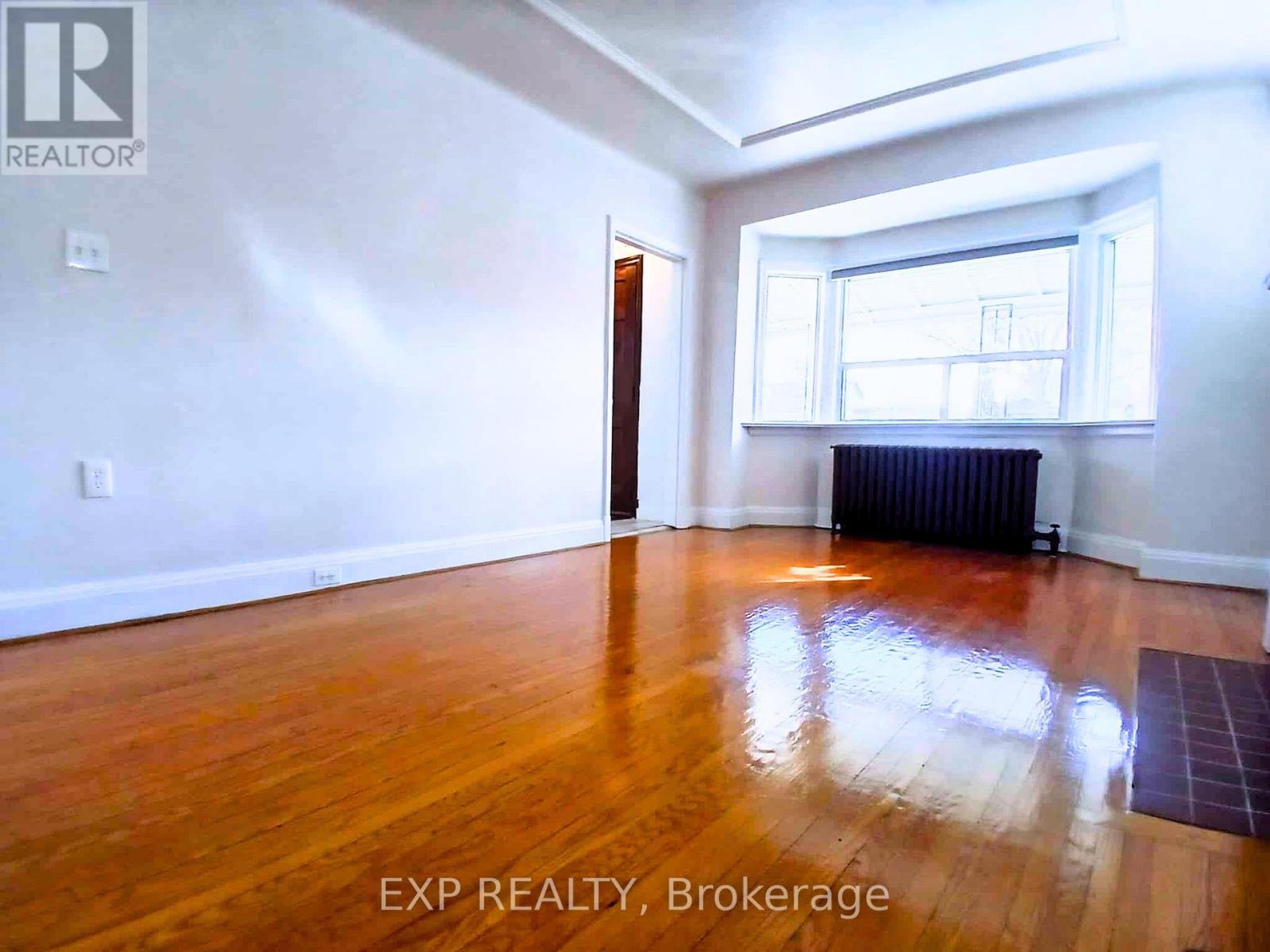 Main - 310 Westwood Avenue, Toronto, Ontario  M4J 2H7 - Photo 7 - E12681066