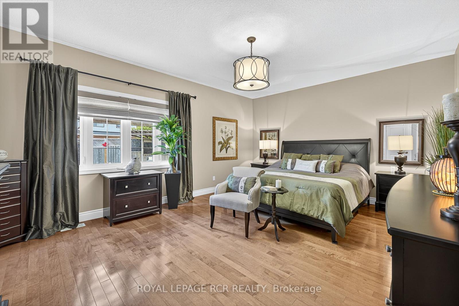 21 Corvinelli Drive, Whitby, Ontario  L1M 0G7 - Photo 14 - E12681086