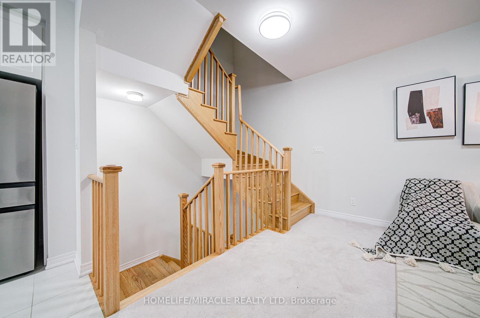 1101 Lockie Drive, Oshawa, Ontario  L1L 0R9 - Photo 11 - E12681096