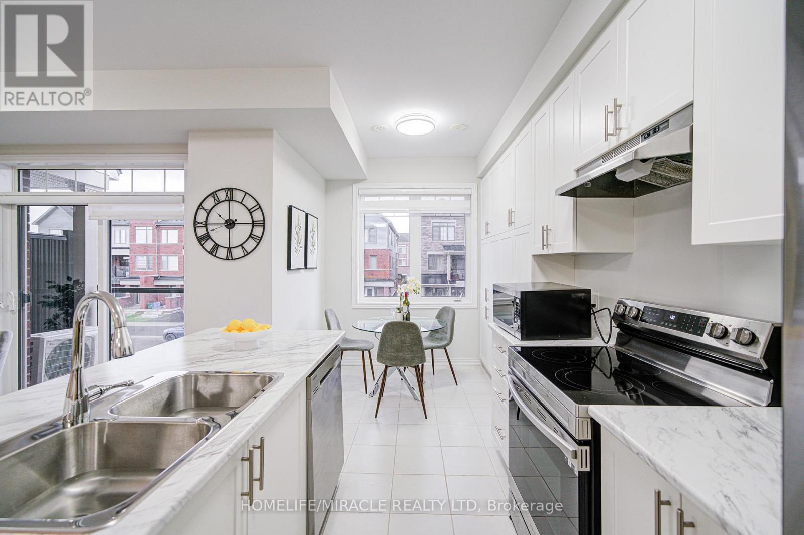 1101 Lockie Drive, Oshawa, Ontario  L1L 0R9 - Photo 21 - E12681096