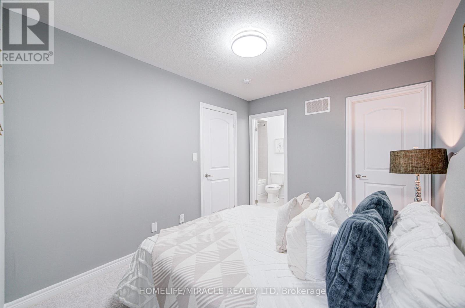 1101 Lockie Drive, Oshawa, Ontario  L1L 0R9 - Photo 36 - E12681096