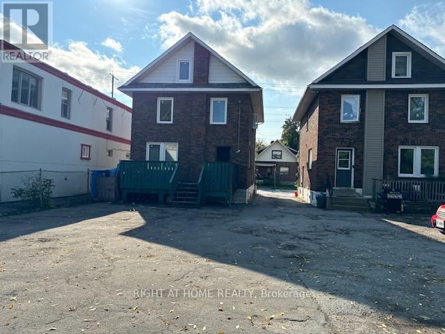 164 Adelaide Avenue E, Oshawa, Ontario  L1G 1Z3 - Photo 2 - E12681154
