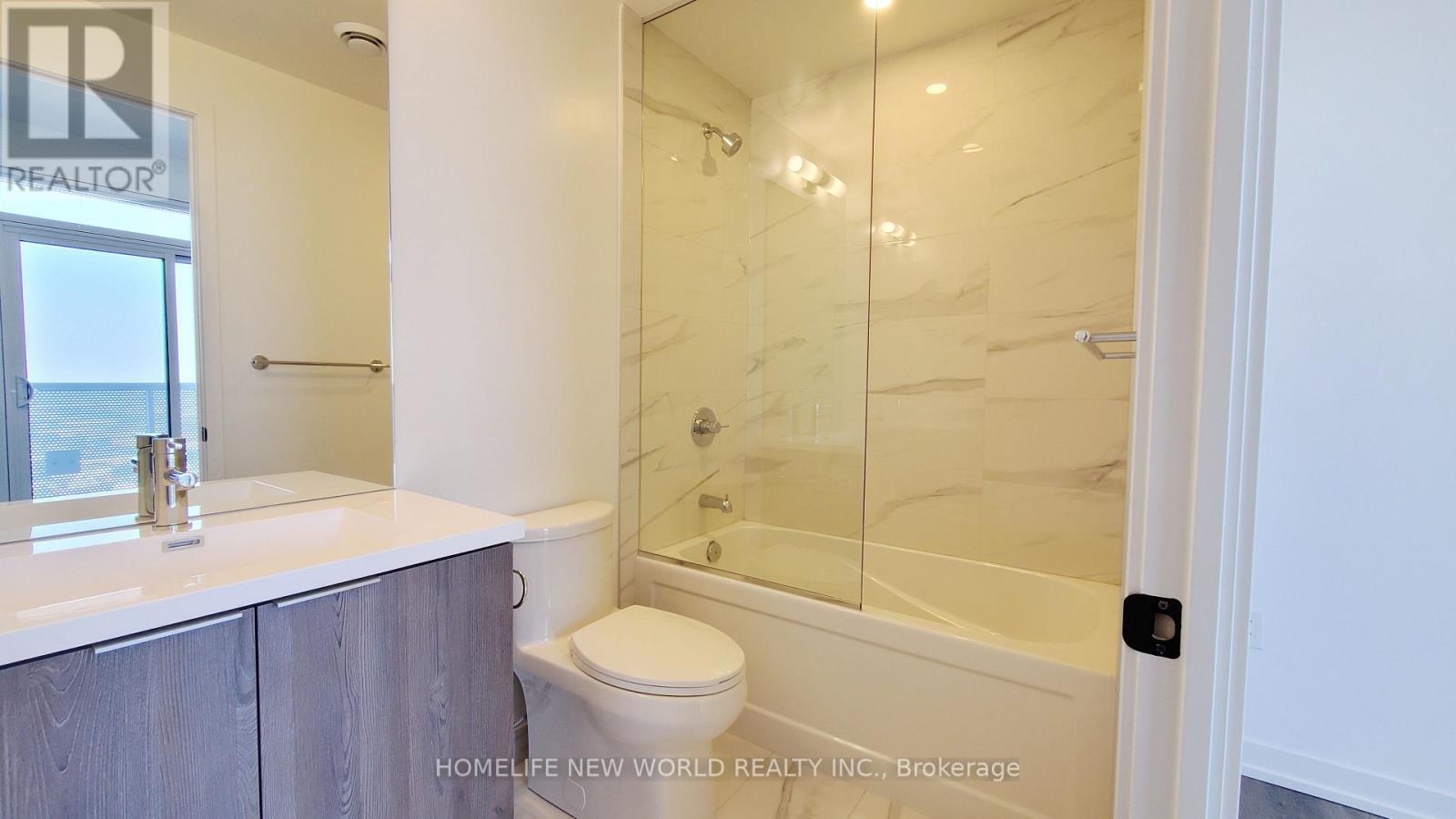 4706 - 8 Interchange Way, Vaughan, Ontario  L4K 0R2 - Photo 11 - N12681172