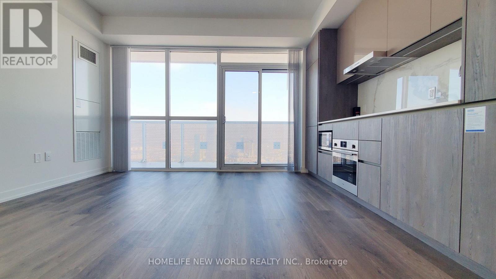 4706 - 8 Interchange Way, Vaughan, Ontario  L4K 0R2 - Photo 4 - N12681172