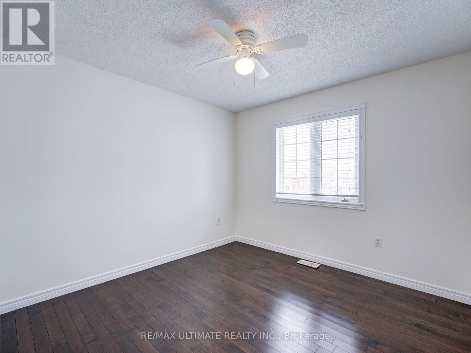 22 Wrendale Crescent, Georgina, Ontario  L4P 4C4 - Photo 13 - N12681244