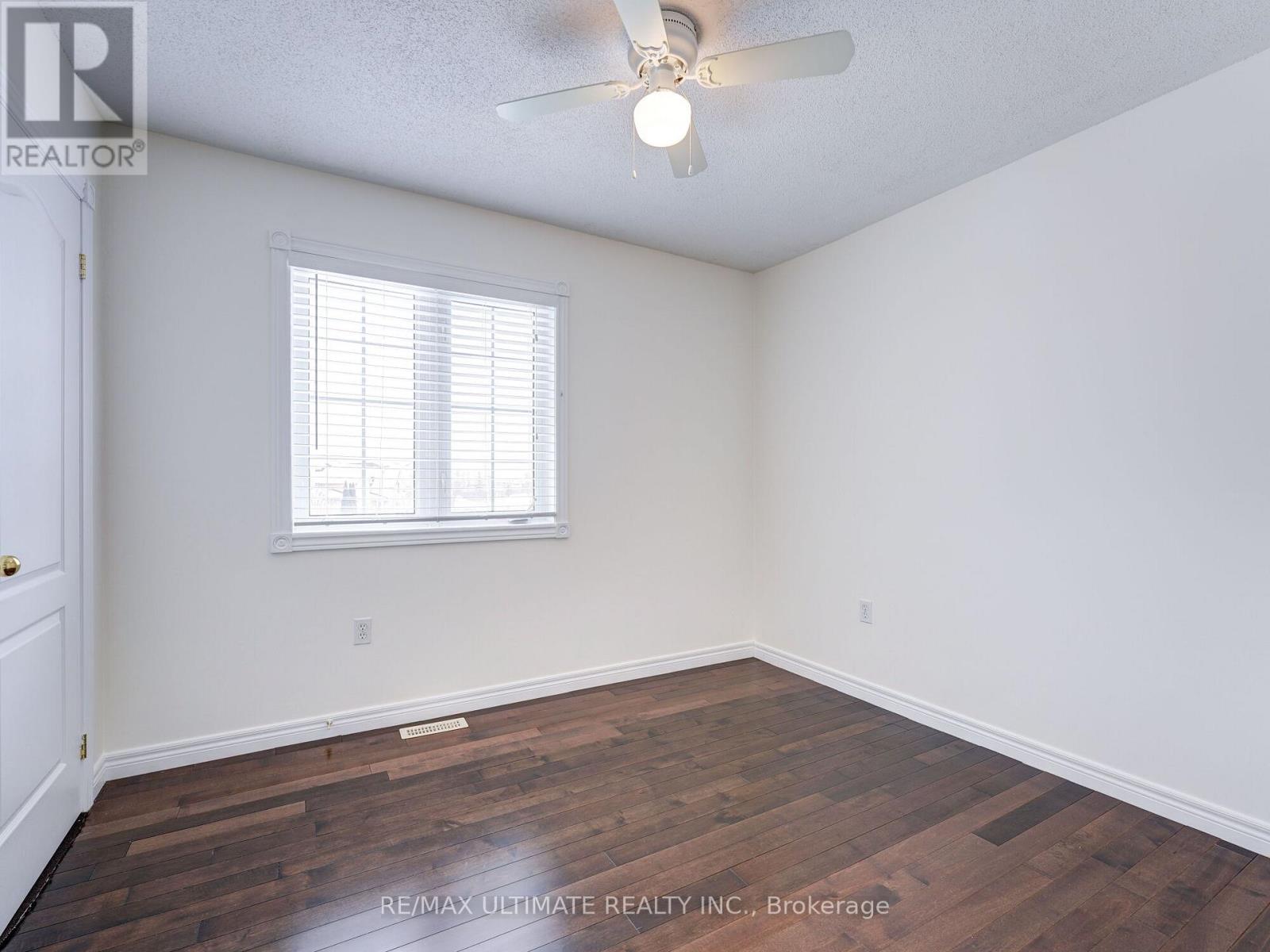 22 Wrendale Crescent, Georgina, Ontario  L4P 4C4 - Photo 14 - N12681244