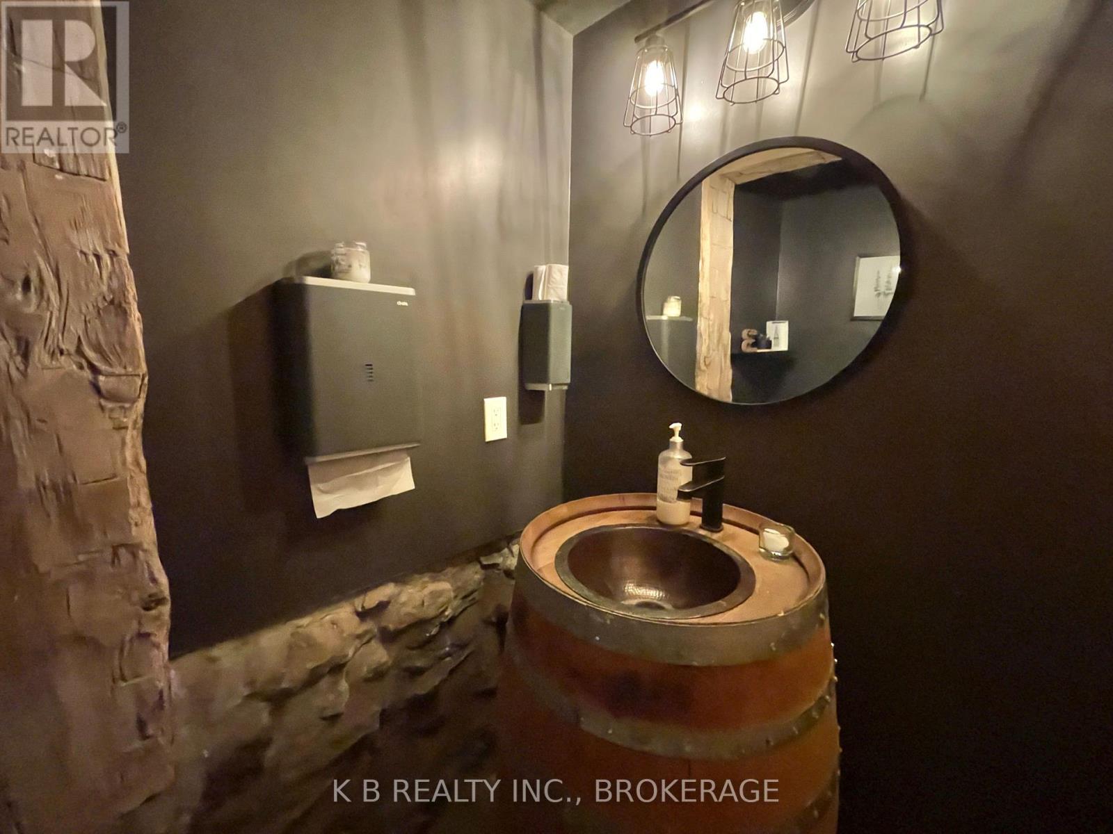 9261 33 Highway, Greater Napanee, Ontario  K0H 1G0 - Photo 23 - X12639898