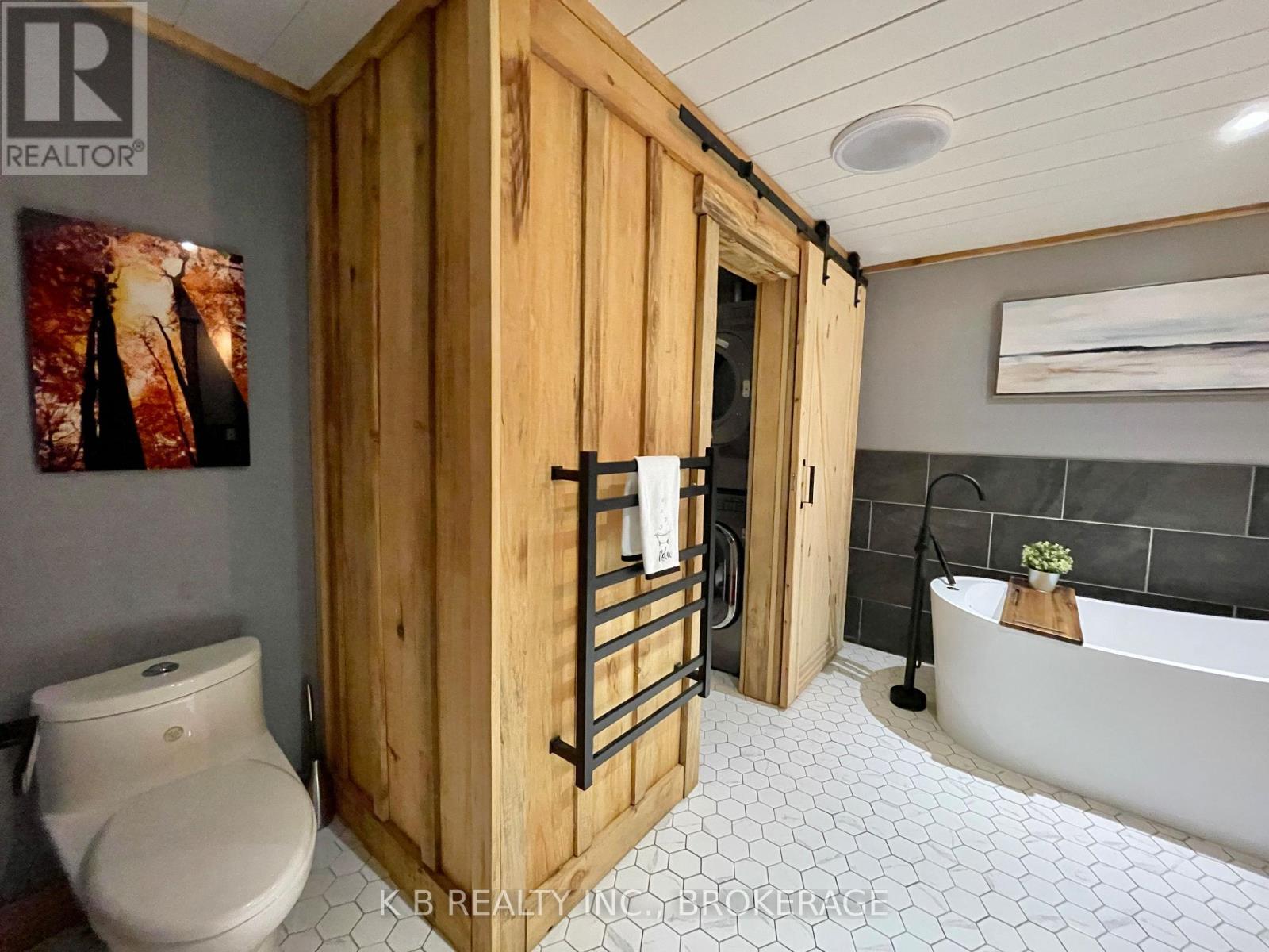 9261 33 Highway, Greater Napanee, Ontario  K0H 1G0 - Photo 37 - X12639898