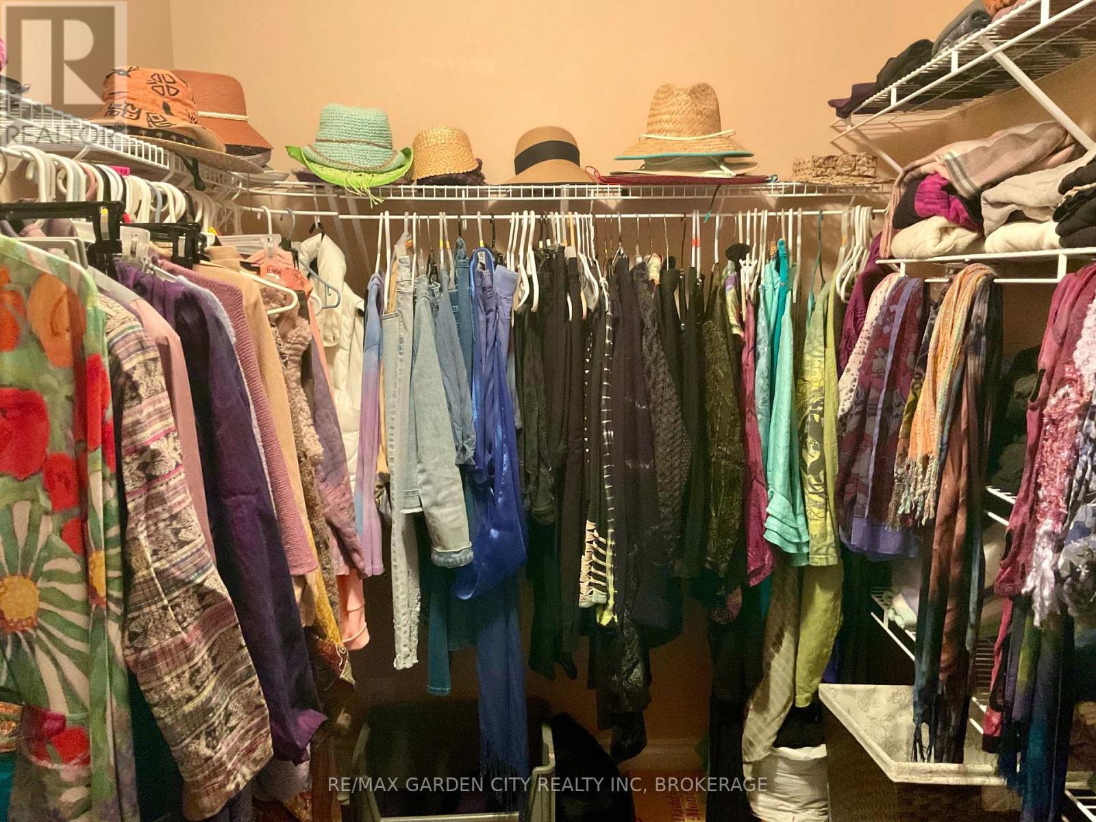 16 Ida Street, St. Catharines, Ontario  L2R 3X4 - Photo 15 - X12485392