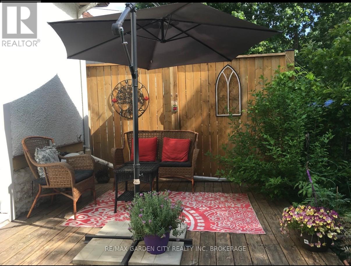 16 Ida Street, St. Catharines, Ontario  L2R 3X4 - Photo 28 - X12485392