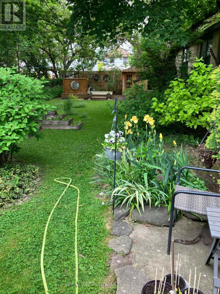 16 Ida Street, St. Catharines, Ontario  L2R 3X4 - Photo 22 - X12485392