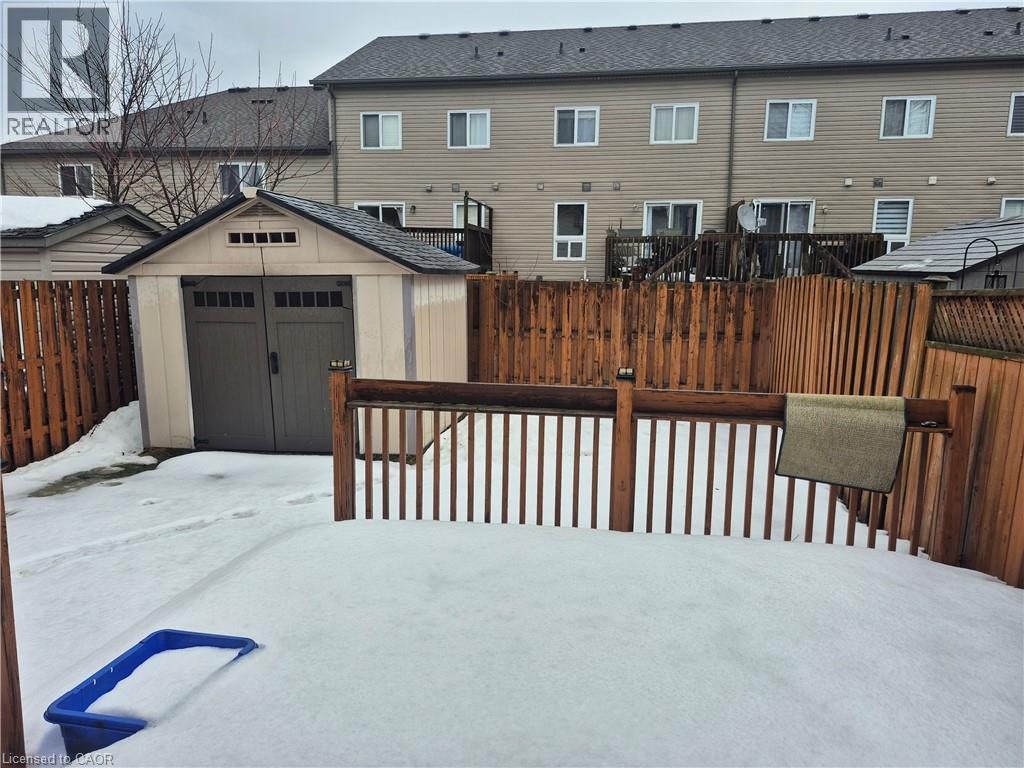 10 Donnenwerth Drive, Kitchener, Ontario  N2E 3X2 - Photo 25 - 40797417