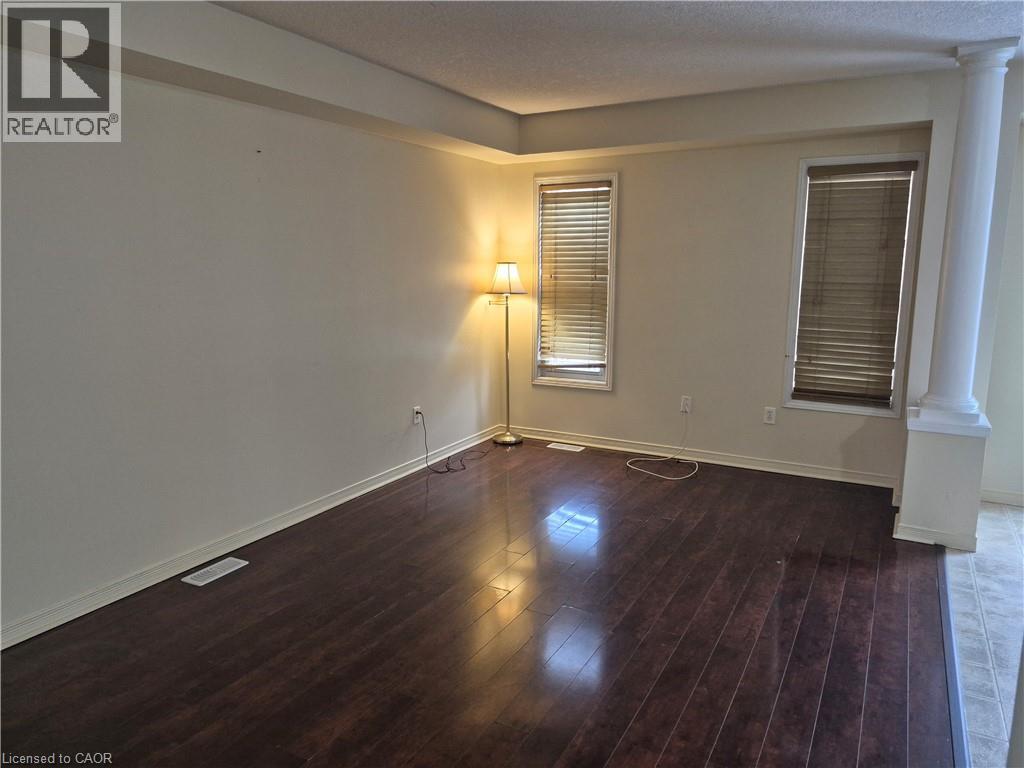 10 Donnenwerth Drive, Kitchener, Ontario  N2E 3X2 - Photo 7 - 40797417