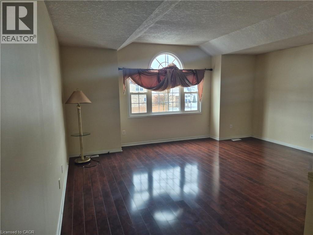 10 Donnenwerth Drive, Kitchener, Ontario  N2E 3X2 - Photo 9 - 40797417