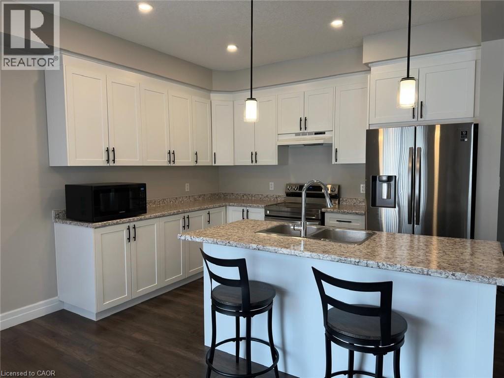 155 Otterbein Road, Kitchener, Ontario  N2A 0A8 - Photo 4 - 40797271