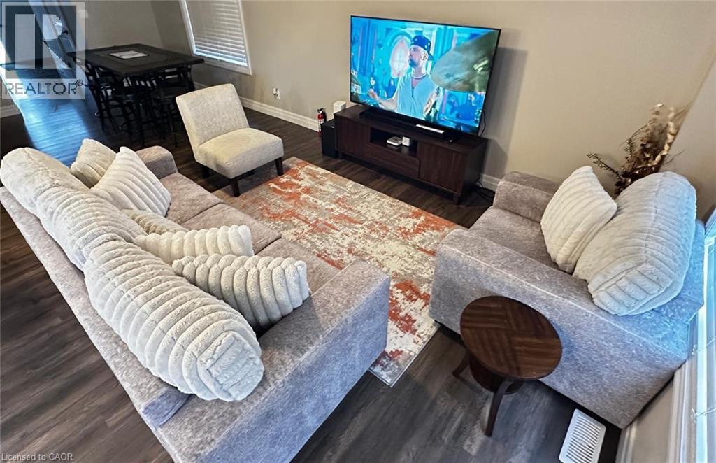 155 Otterbein Road, Kitchener, Ontario  N2A 0A8 - Photo 8 - 40797271