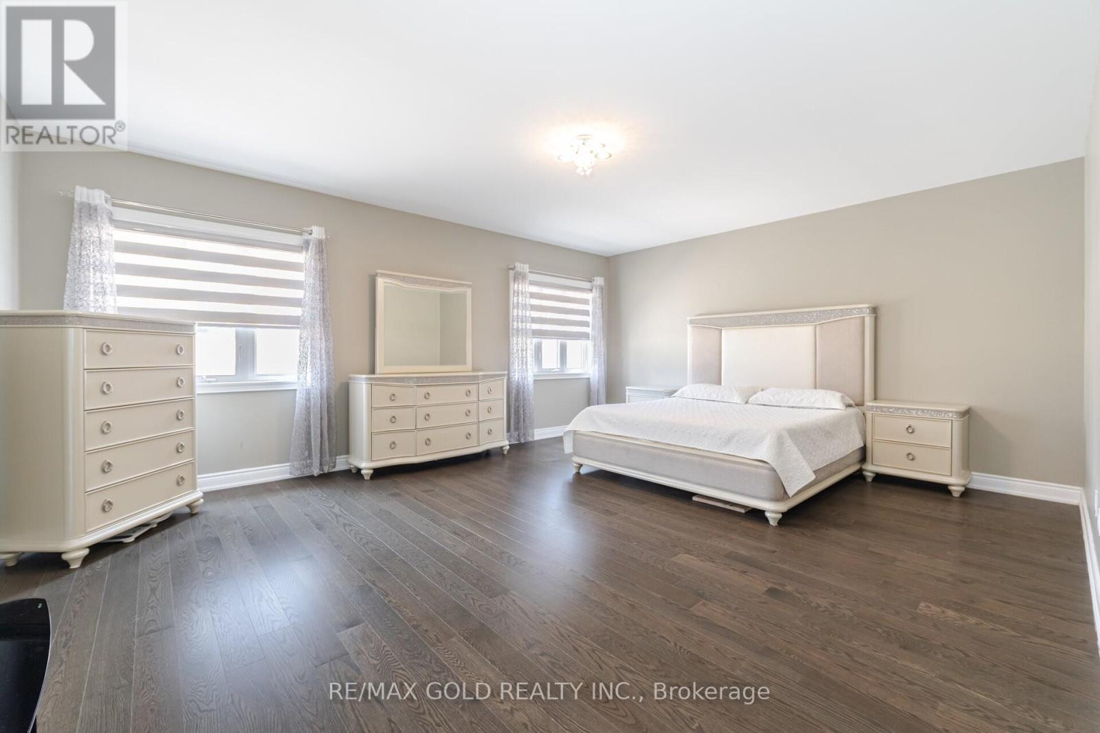 85 James Walker Avenue, Caledon, Ontario  L7C 4N1 - Photo 17 - W12681054