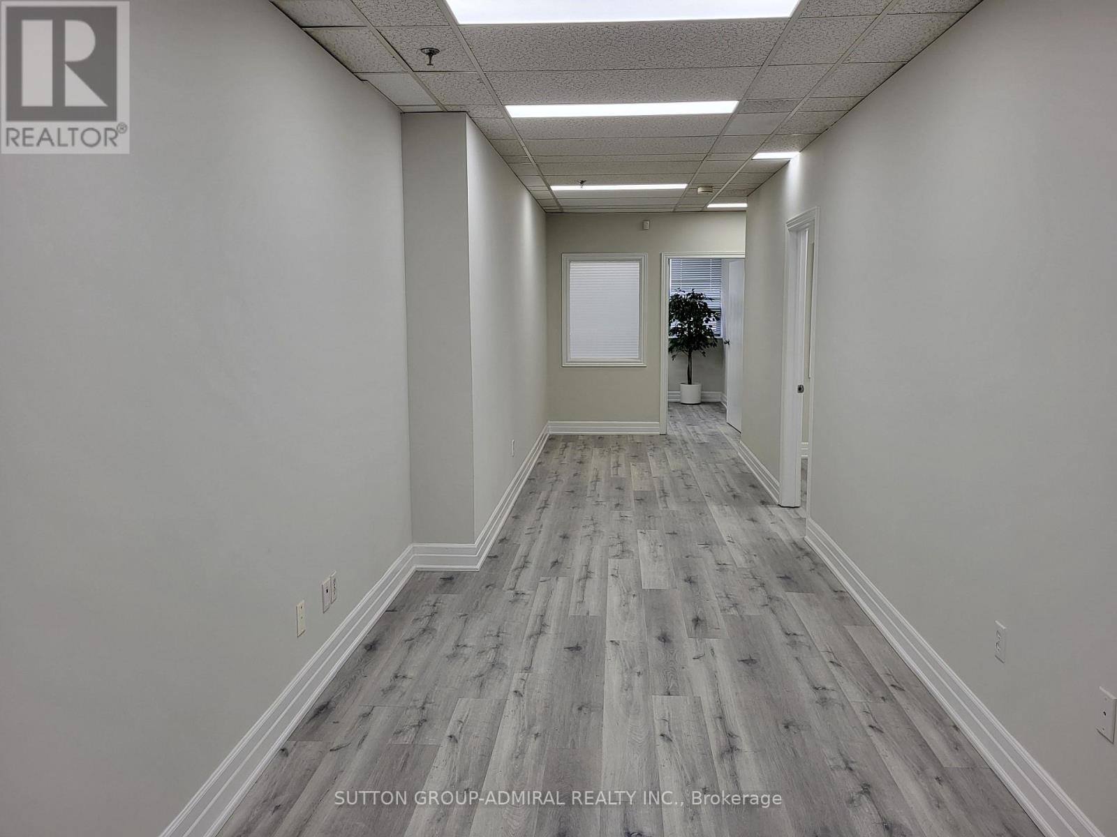 201 - 1001 Finch Avenue W, Toronto, Ontario  M3J 2C7 - Photo 2 - W12681092