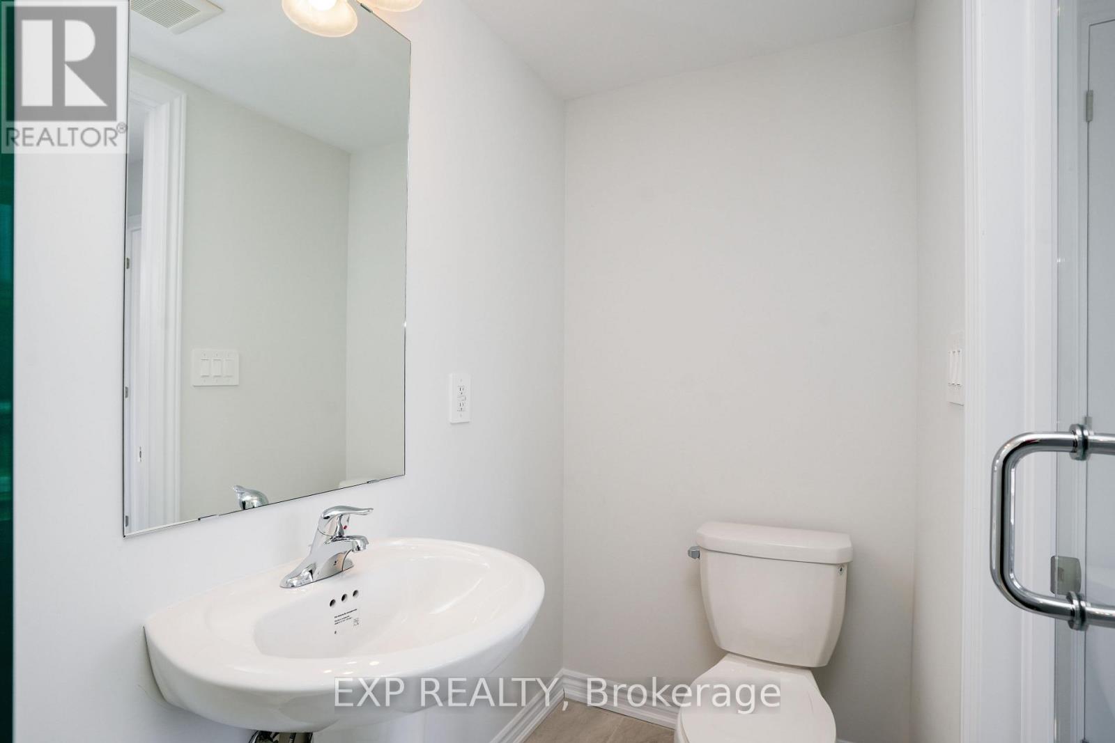 1260 National Valley Drive, Mississauga, Ontario  L5V 0E9 - Photo 10 - W12681094