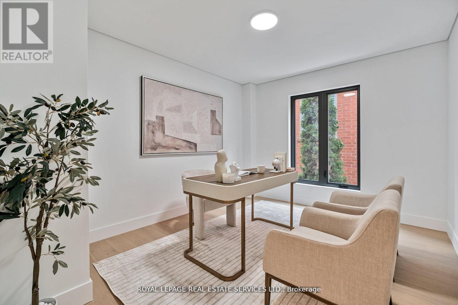 1657 Glenvista Drive, Oakville, Ontario  L6H 6K6 - Photo 13 - W12681104