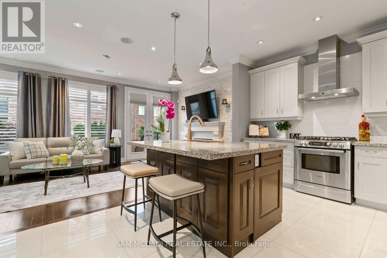 2469 Chateau Common, Oakville, Ontario  L6M 0S1 - Photo 13 - W12681150