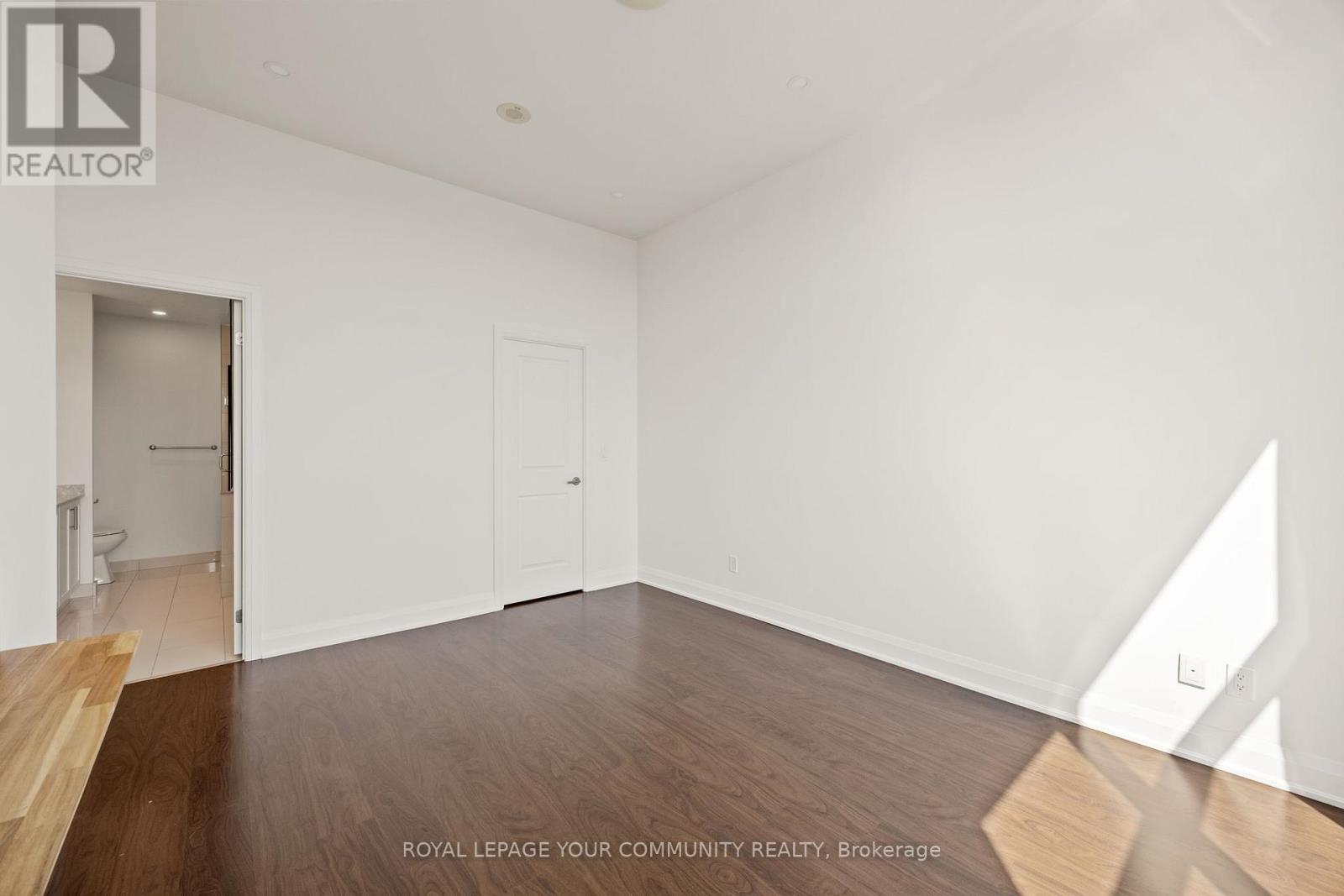 1205 - 35 Fontenay Court, Toronto, Ontario  M9A 0E2 - Photo 10 - W12681162