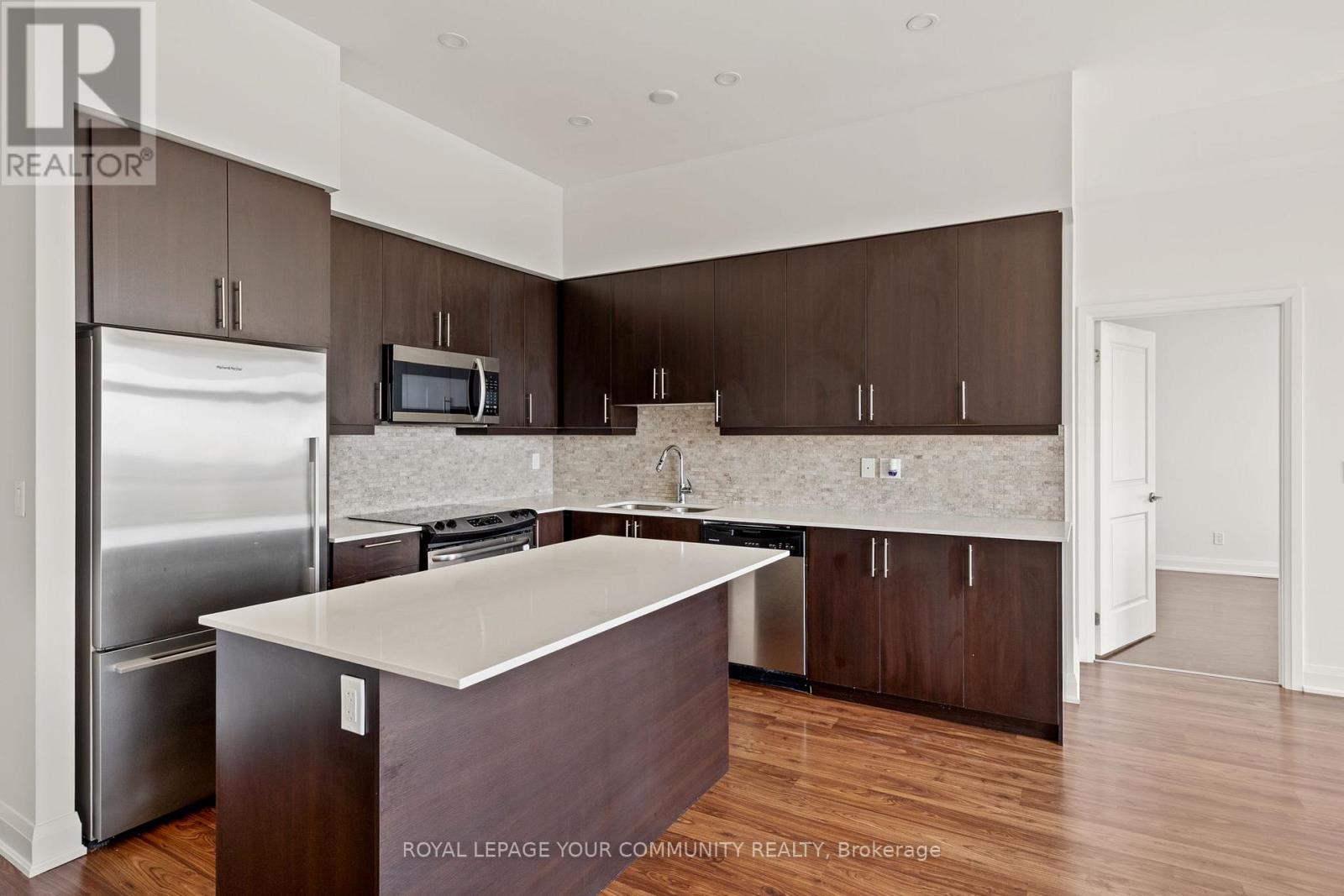 1205 - 35 Fontenay Court, Toronto, Ontario  M9A 0E2 - Photo 3 - W12681162