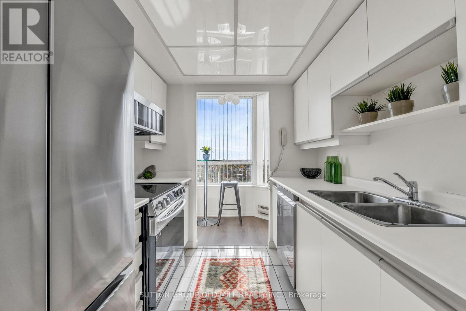 1505 - 550 Webb Drive, Mississauga, Ontario  L5B 3Y4 - Photo 15 - W12681184