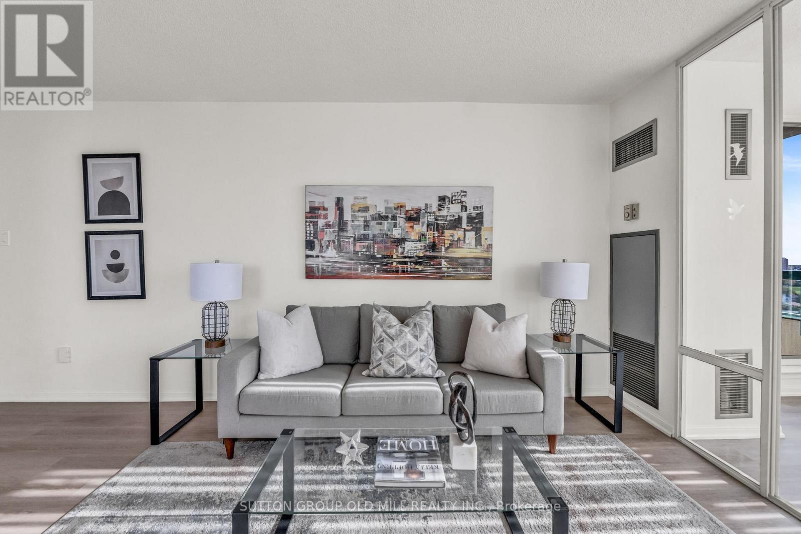 1505 - 550 Webb Drive, Mississauga, Ontario  L5B 3Y4 - Photo 6 - W12681184