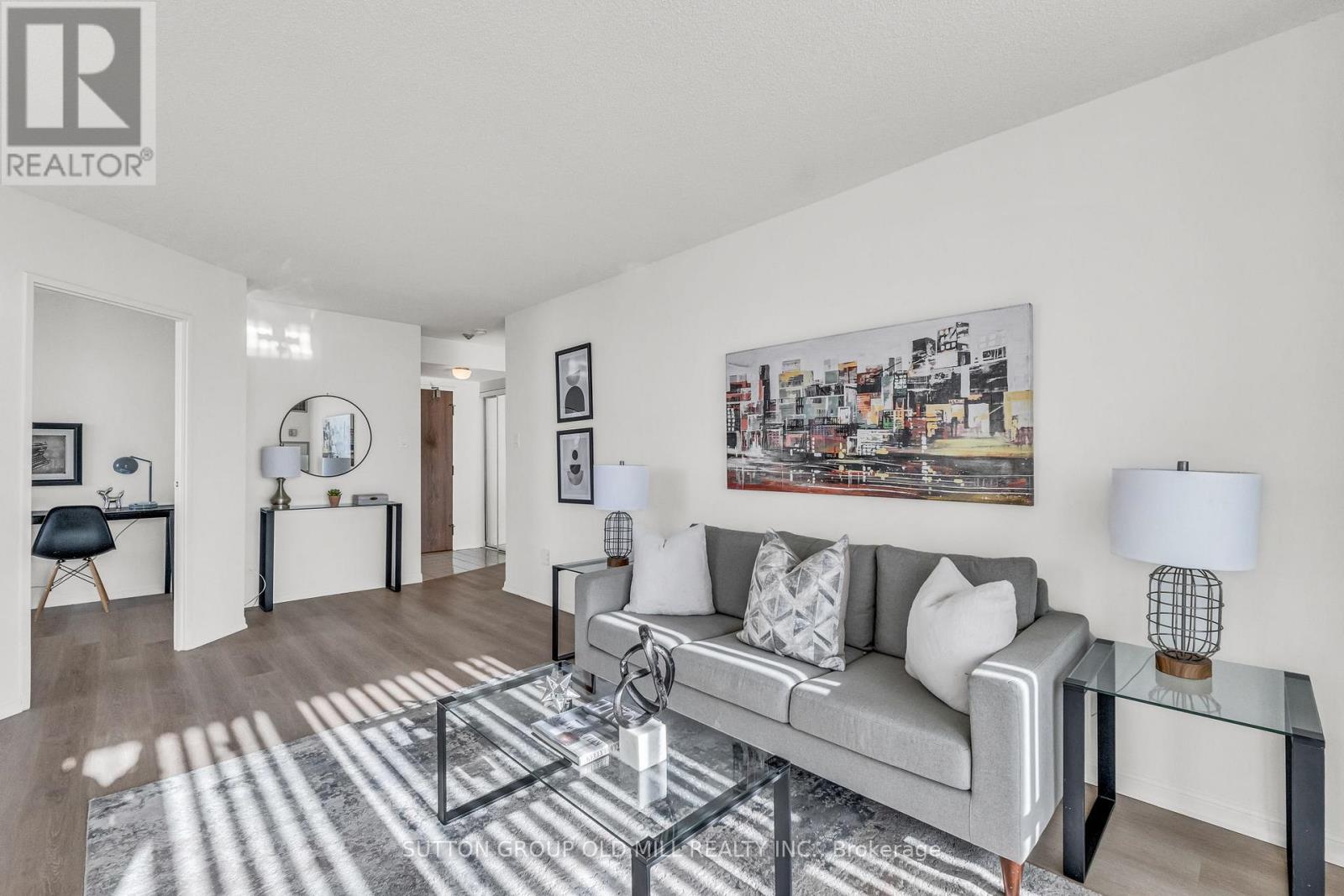 1505 - 550 Webb Drive, Mississauga, Ontario  L5B 3Y4 - Photo 7 - W12681184