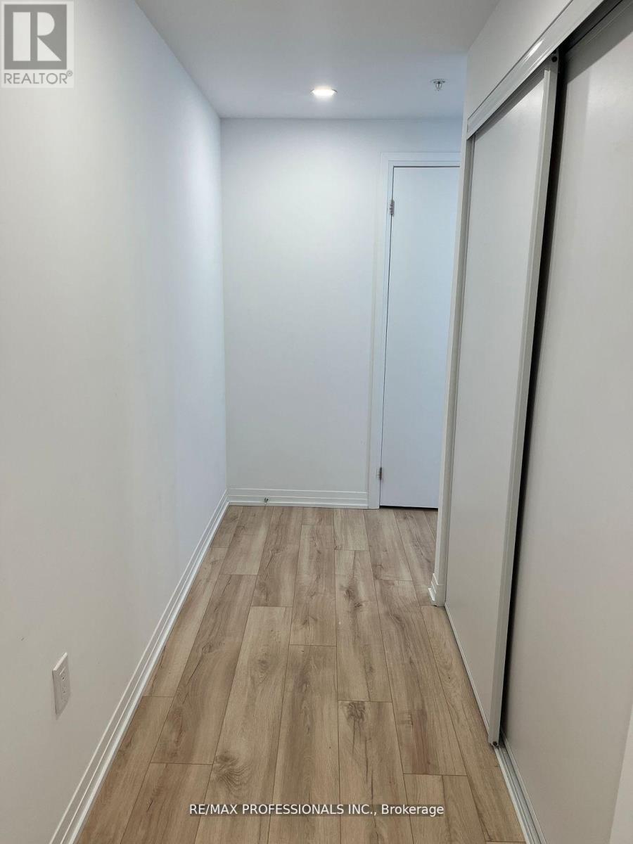 406 - 408 Browns Line E, Toronto, Ontario  M8W 3T9 - Photo 10 - W12681206