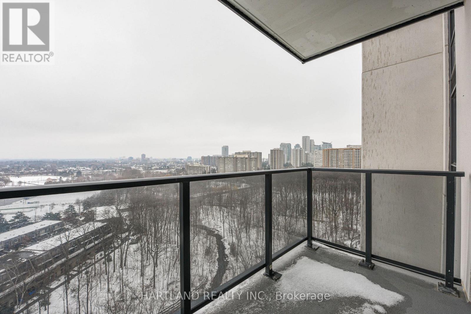 1401 - 204 Burnhamthorpe Road E, Mississauga, Ontario  L5A 0B3 - Photo 38 - W12681214