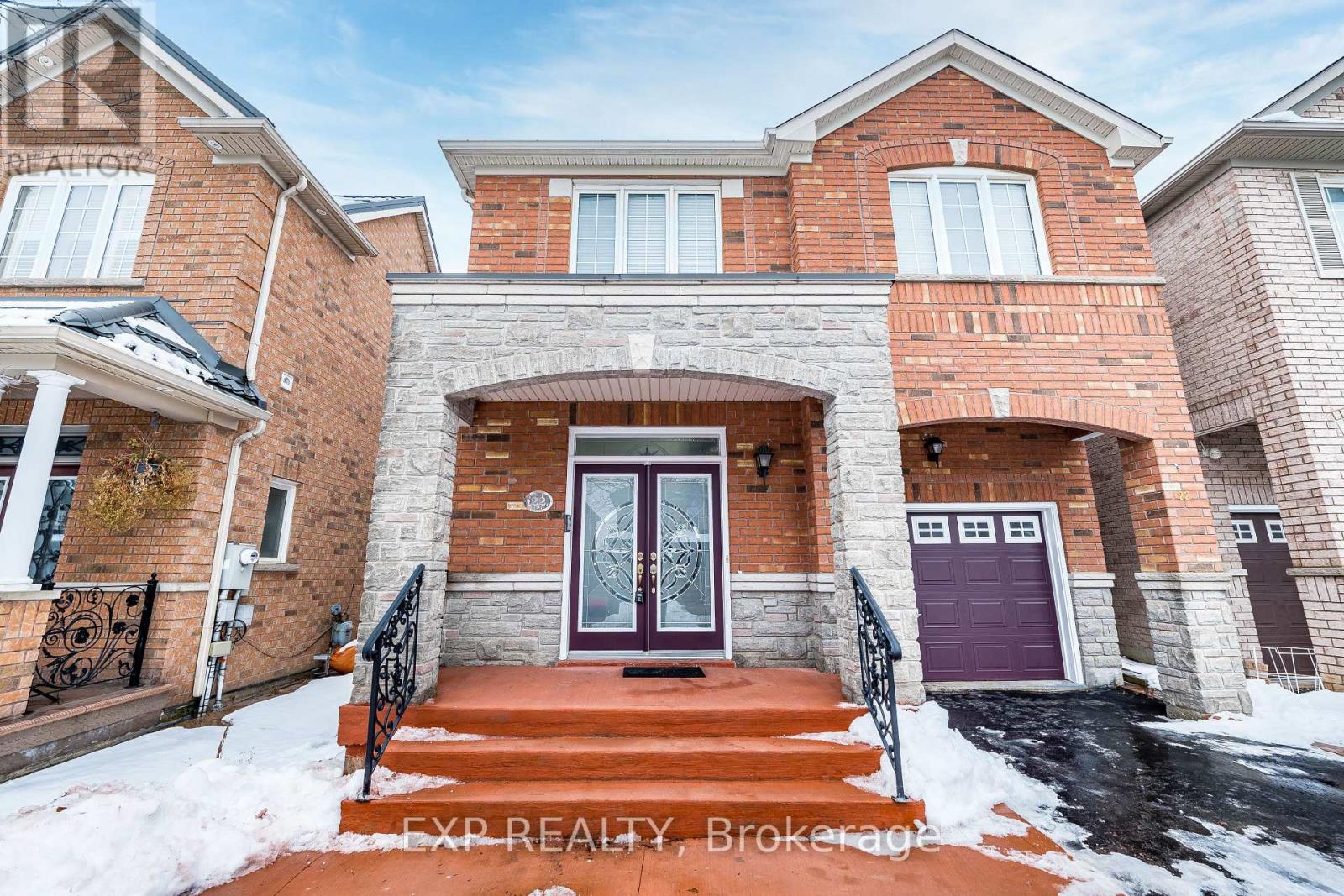 22 Snowdrift Trail, Brampton, Ontario  L6R 3K2 - Photo 2 - W12681230