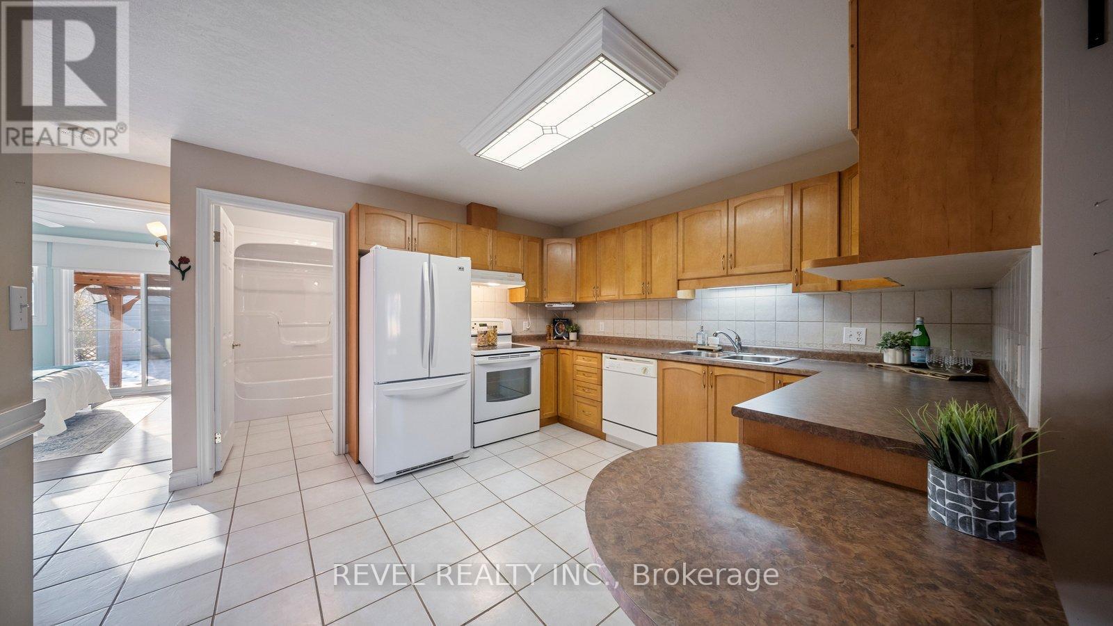 356 Grand River Avenue, Brantford, Ontario  N3T 4Y8 - Photo 11 - X12681078