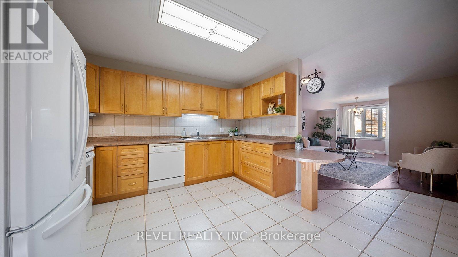 356 Grand River Avenue, Brantford, Ontario  N3T 4Y8 - Photo 13 - X12681078