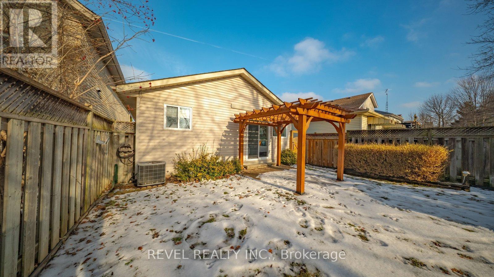 356 Grand River Avenue, Brantford, Ontario  N3T 4Y8 - Photo 29 - X12681078