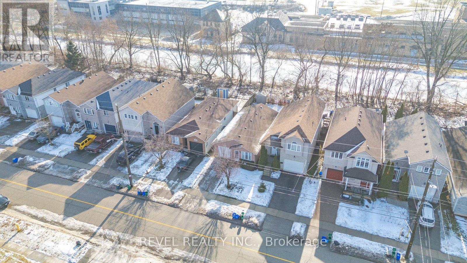 356 Grand River Avenue, Brantford, Ontario  N3T 4Y8 - Photo 39 - X12681078