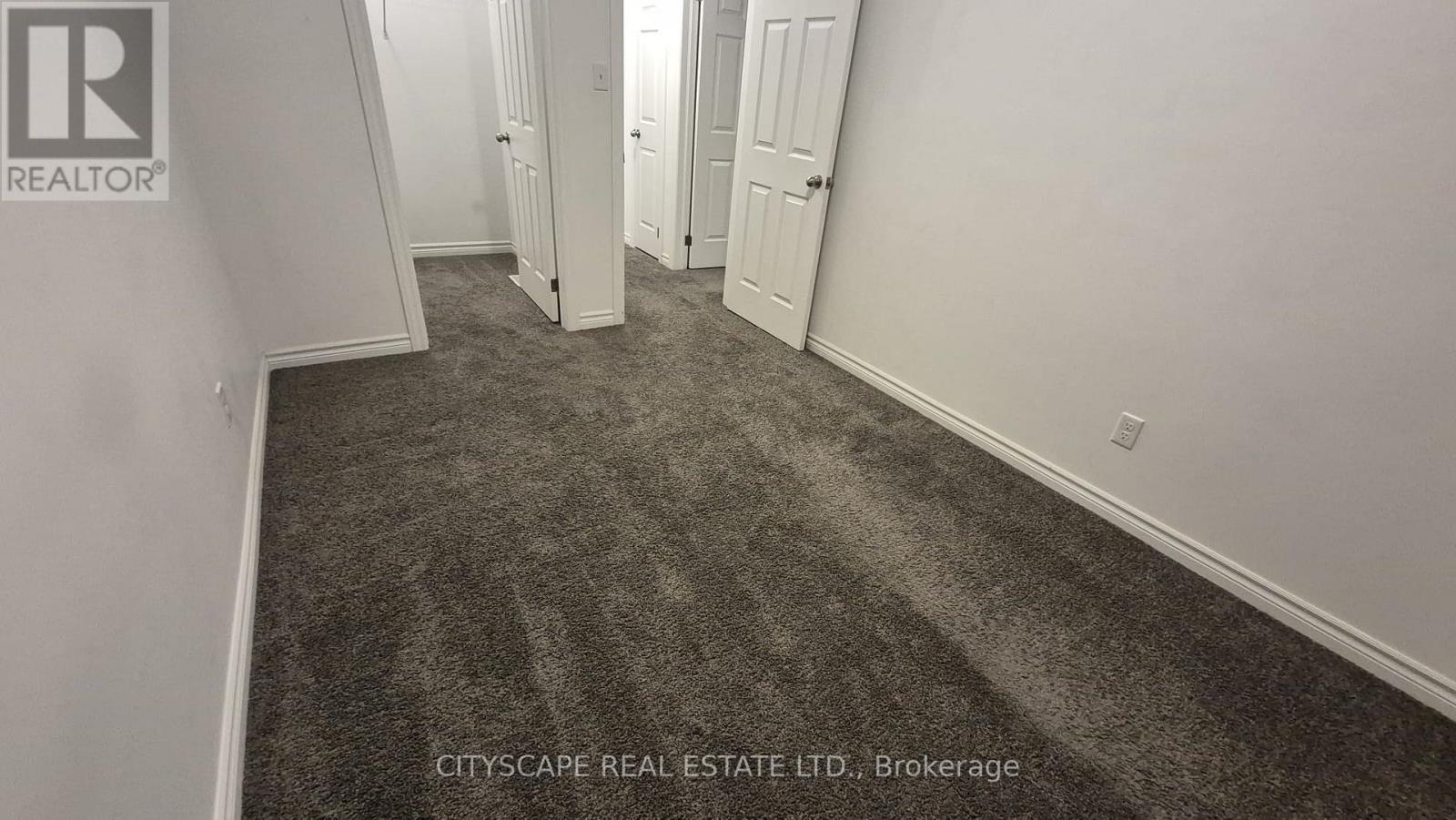 21 Woodedge Circle, Kitchener, Ontario  N2R 0P8 - Photo 13 - X12681114