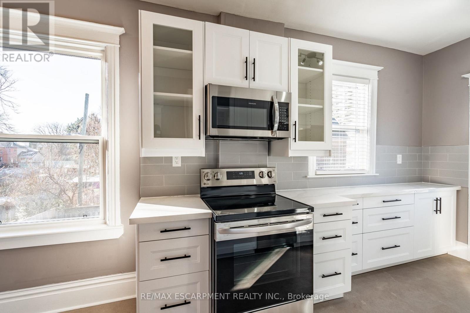 68-70 Robert Street N, Hamilton, Ontario  L8L 2P3 - Photo 13 - X12681144