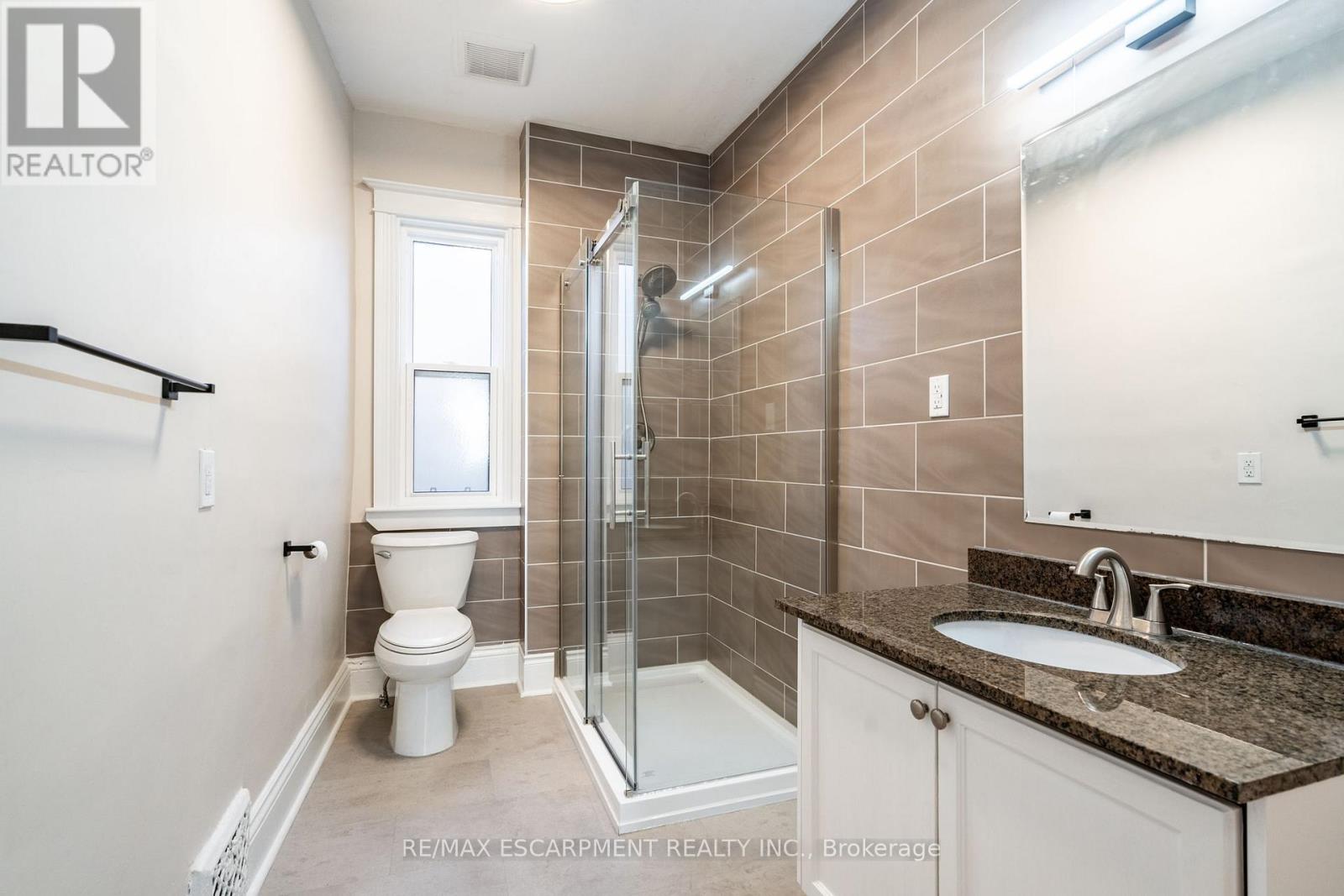 68-70 Robert Street N, Hamilton, Ontario  L8L 2P3 - Photo 20 - X12681144