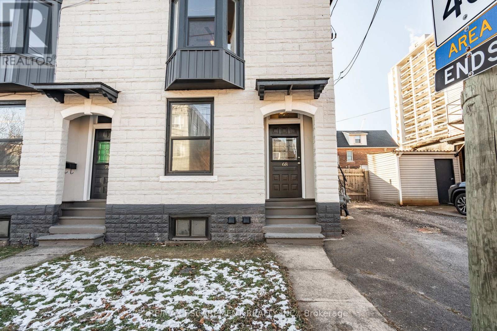 68-70 Robert Street N, Hamilton, Ontario  L8L 2P3 - Photo 3 - X12681144