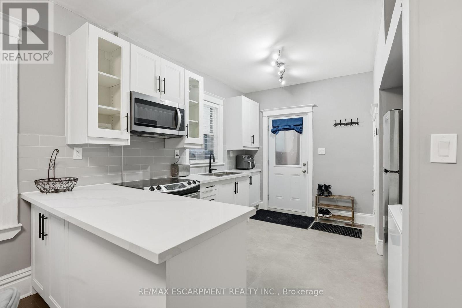 68-70 Robert Street N, Hamilton, Ontario  L8L 2P3 - Photo 34 - X12681144