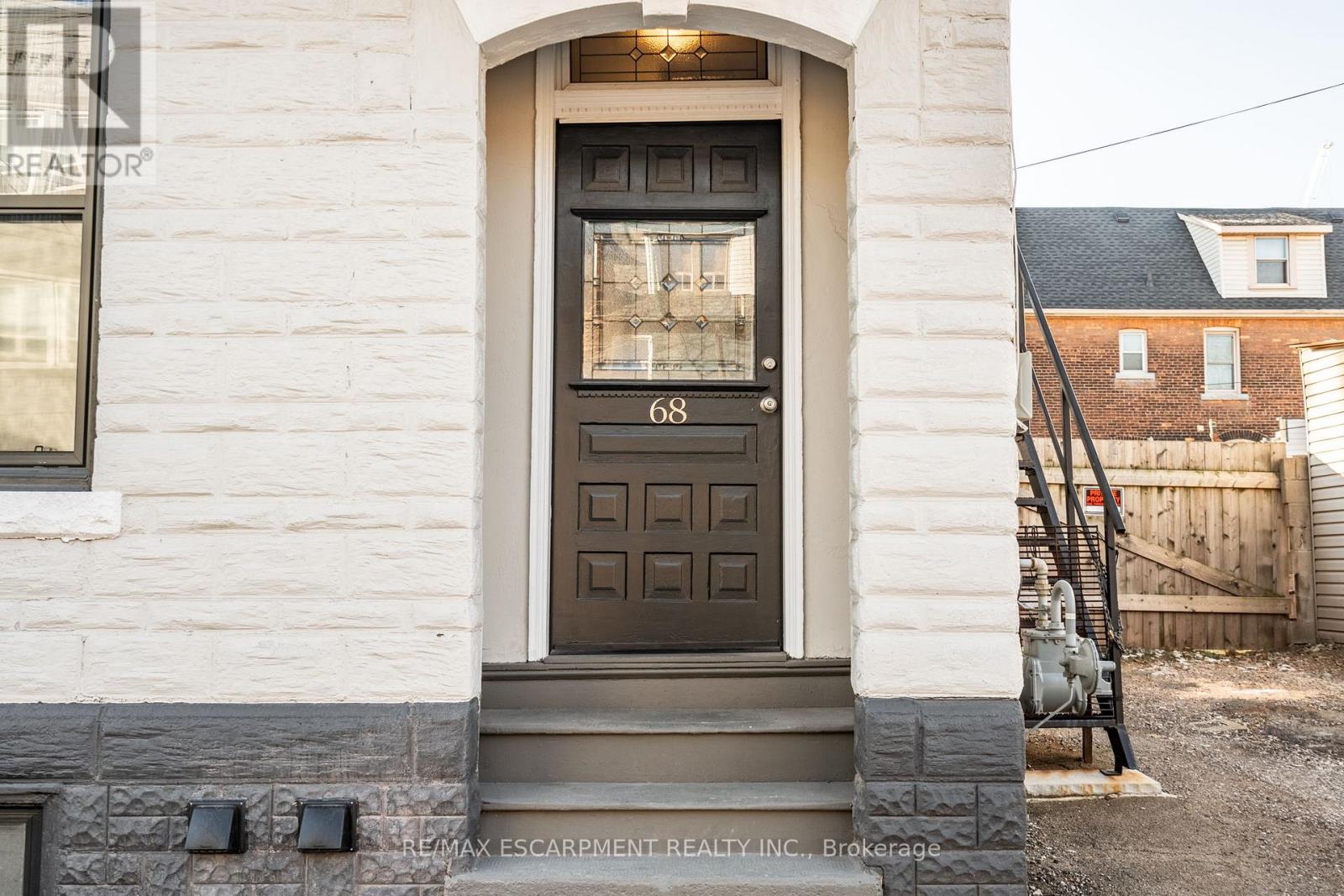 68-70 Robert Street N, Hamilton, Ontario  L8L 2P3 - Photo 4 - X12681144