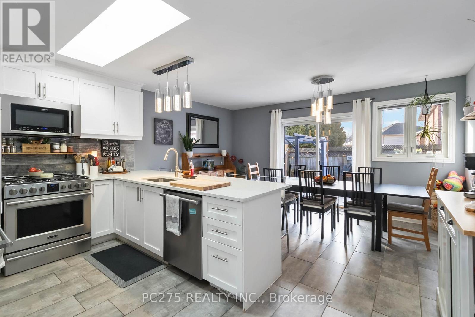 559 Thornwood Drive, London North, Ontario  N6H 5S5 - Photo 15 - X12681156