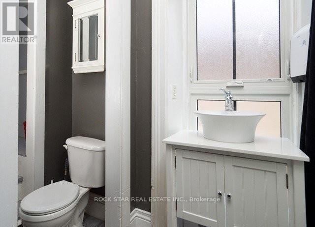 111 Ainslie Street N, Cambridge, Ontario  N1R 3P2 - Photo 11 - X12681224