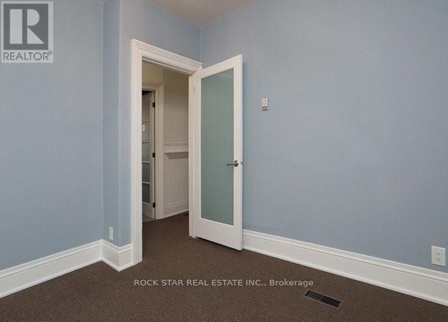 111 Ainslie Street N, Cambridge, Ontario  N1R 3P2 - Photo 8 - X12681226