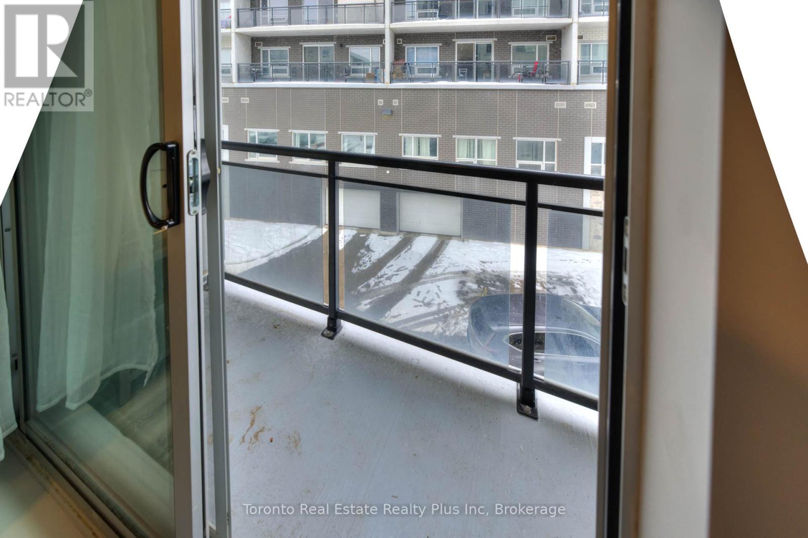 G216 - 275 Larch Street, Waterloo, Ontario  N2L 3R2 - Photo 16 - X12681248