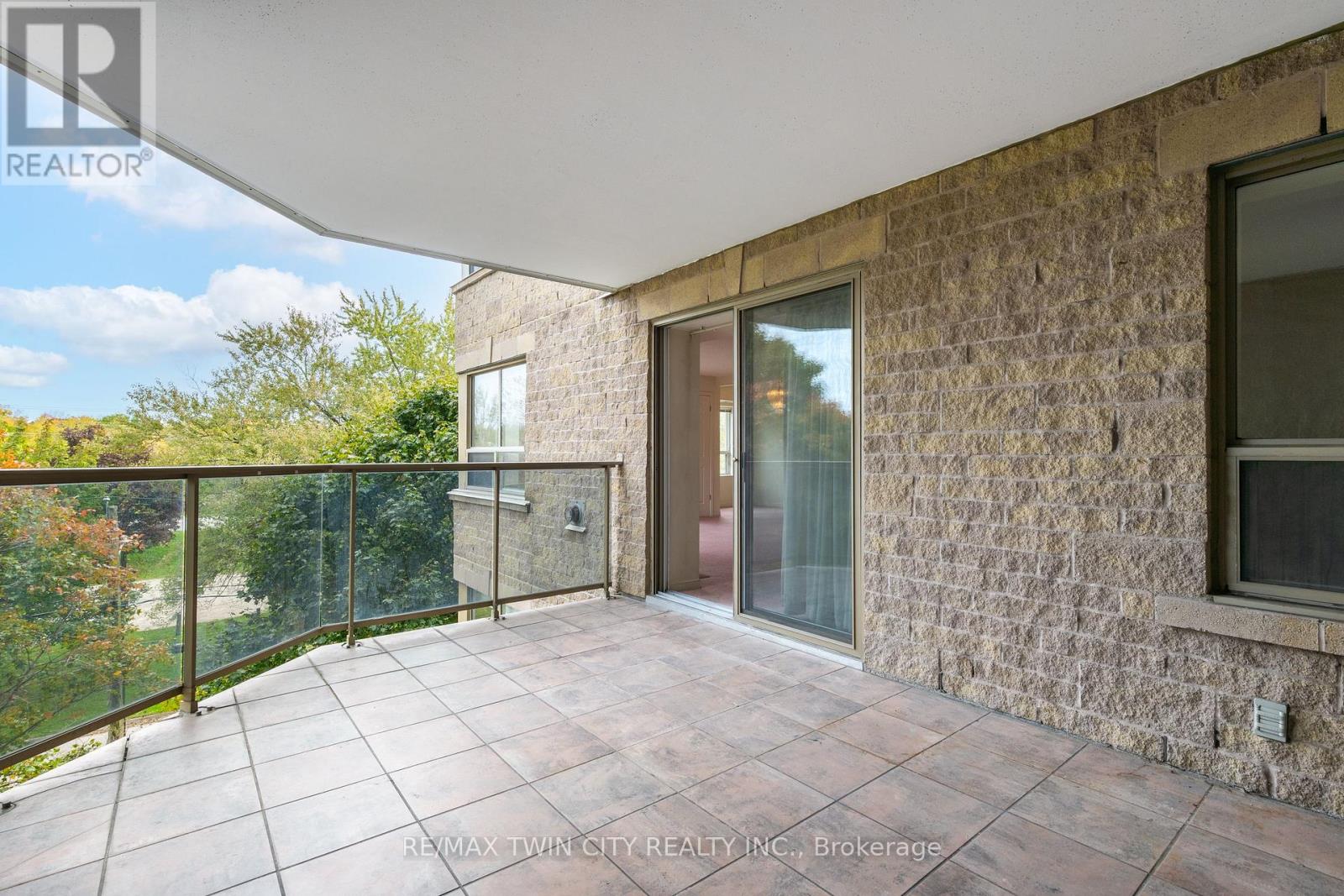 404 - 281 Bristol Street, Guelph, Ontario  N1H 8J3 - Photo 28 - X12681254