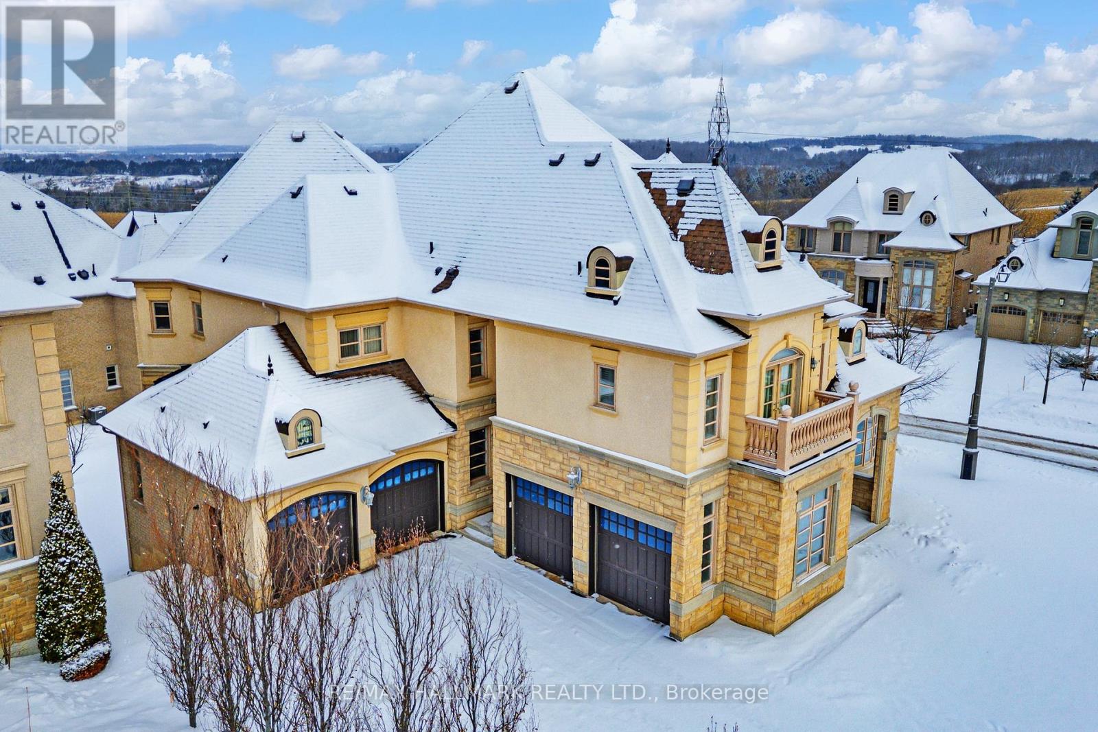 123 Carisbrooke Circle, Aurora, Ontario  L4G 0K4 - Photo 44 - N12674374