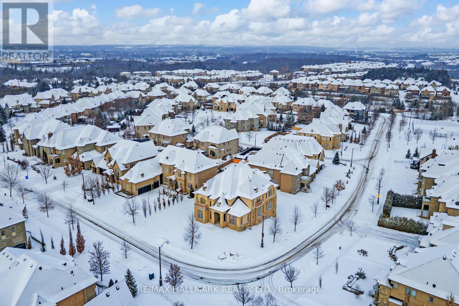 123 Carisbrooke Circle, Aurora, Ontario  L4G 0K4 - Photo 48 - N12674374